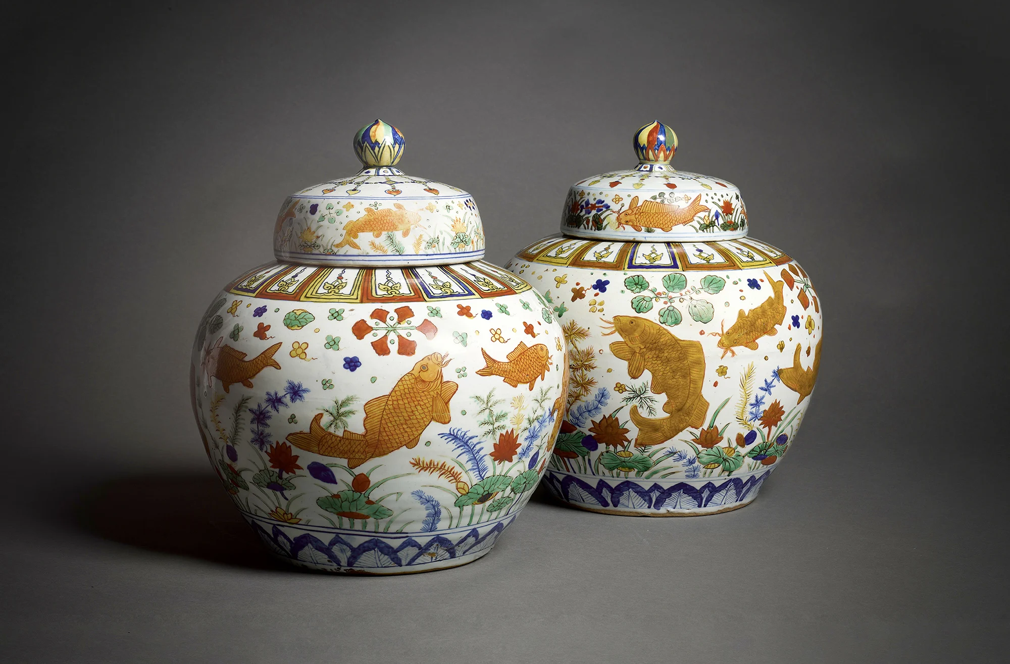 Rare pair of Ming Dynasty jars smash auction estimate, selling for $12.5 million