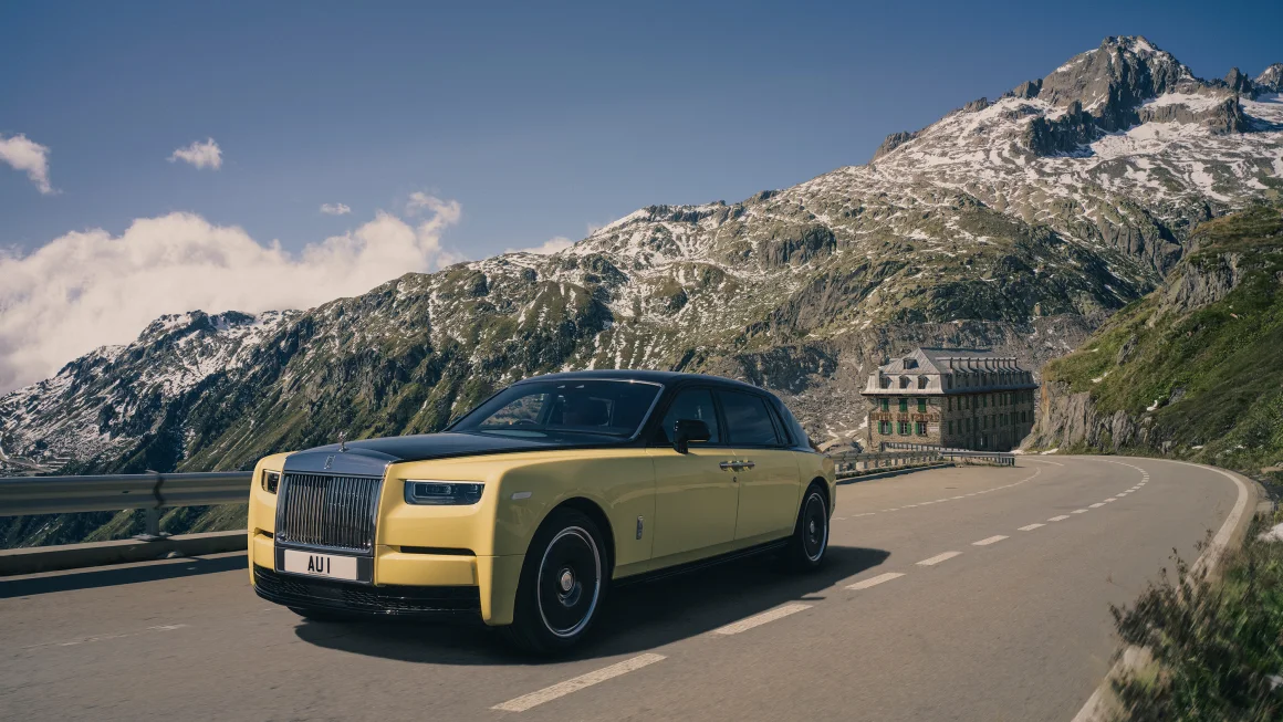 Rolls-Royce has made a one-off, ‘Goldfinger’-inspired car with solid gold features